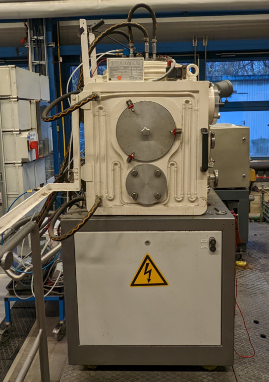 PVD-Beschichtungsanlage Interatom PVD 20 der Firma Interatom GmbH